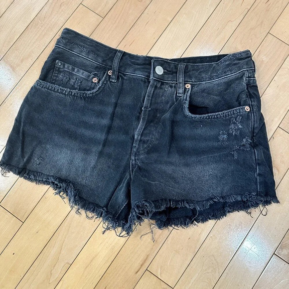 FREE PEOPLE WE THE FREE Distressed Cut Off Black Denim Jean Shorts - 27 - Picture 2 of 7